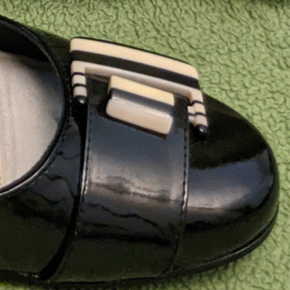 Liz Claiborne Dress Flats NWOT - Picture 4 of 4